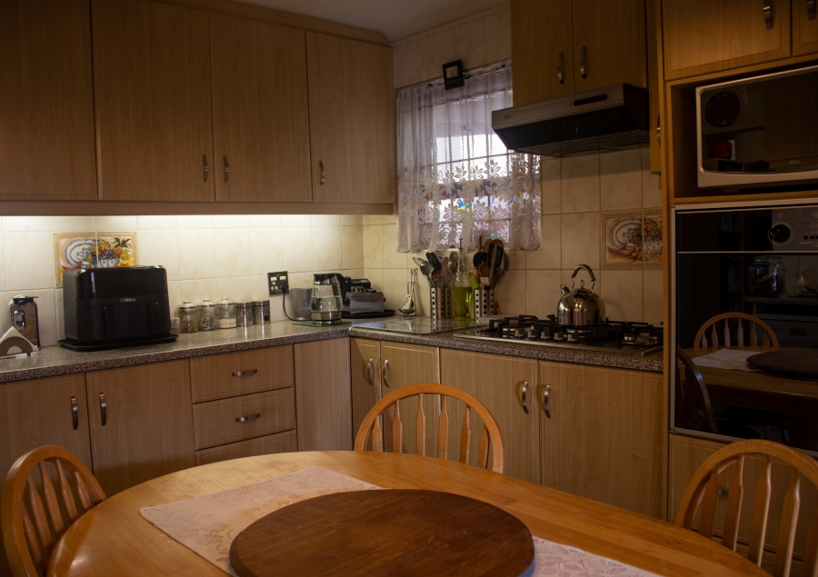 2 Bedroom Property for Sale in Bo Oakdale Western Cape